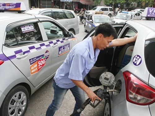 Audio 6-9-2015: Về việc tăng cường bán vé máy bay giá rẻ và cuộc khủng hoảng di cư ở Châu Âu ảnh 2 Audio 6-9-2015: Về việc tăng cường bán vé máy bay giá rẻ và cuộc khủng hoảng di cư ở Châu Âu ảnh 2
