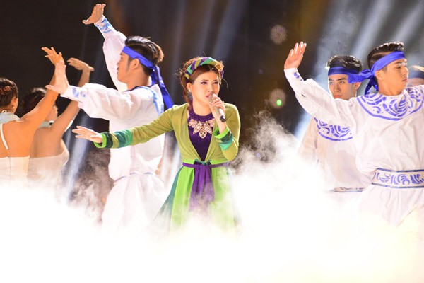 Thu Phương thẳng tay loại "ca nương" Kiều Anh, Mỹ Tâm ưu ái "bạch mã hoàng tử" Đức Phúc ảnh 8 Thu Phương thẳng tay loại "ca nương" Kiều Anh, Mỹ Tâm ưu ái "bạch mã hoàng tử" Đức Phúc ảnh 8