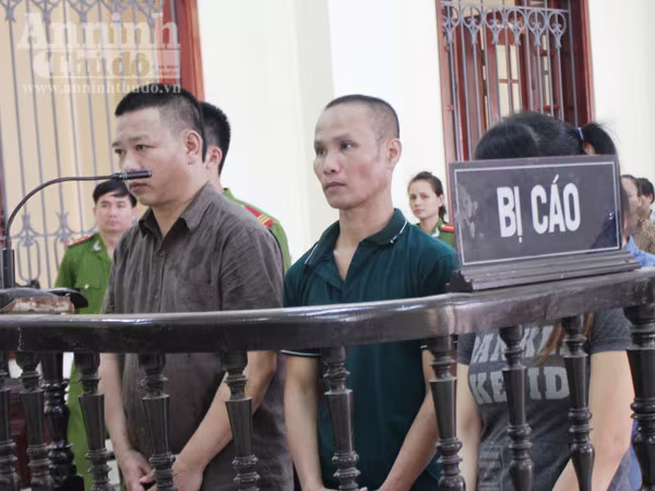Rủ nhau mua bán heroin, chia nhau 53 năm tù giam ảnh 1 Rủ nhau mua bán heroin, chia nhau 53 năm tù giam ảnh 1