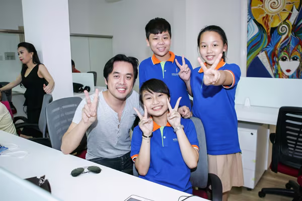 Thí sinh Giọng hát Việt nhí sẵn sàng "đối đầu" trong liveshow đầu tiên ảnh 1 Thí sinh Giọng hát Việt nhí sẵn sàng "đối đầu" trong liveshow đầu tiên ảnh 1