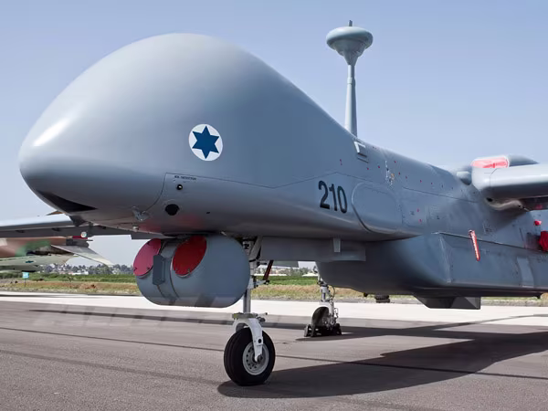 Ấn Độ chi 400 triệu USD mua 10 UAV Heron TP có gắn tên lửa của Israel ảnh 2 Ấn Độ chi 400 triệu USD mua 10 UAV Heron TP có gắn tên lửa của Israel ảnh 2