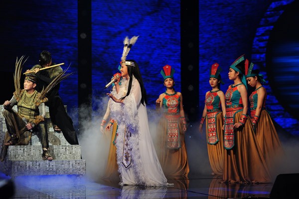Giọng hát Việt 2015: Mãn nhãn đêm chung kết đầy sắc màu ảnh 2 Giọng hát Việt 2015: Mãn nhãn đêm chung kết đầy sắc màu ảnh 2