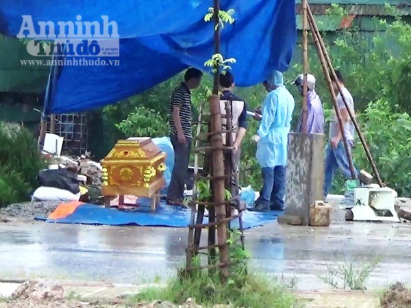 Phát hiện thi thể cụ ông nổi bên mép sông ảnh 1 Phát hiện thi thể cụ ông nổi bên mép sông ảnh 1