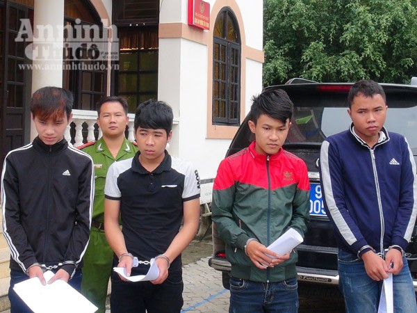 Bắt 4 đối tượng lừa đảo, chiếm đoạt gần 2 tỷ đồng qua mạng ảnh 1 Bắt 4 đối tượng lừa đảo, chiếm đoạt gần 2 tỷ đồng qua mạng ảnh 1