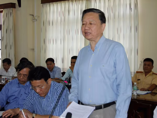 Thứ trưởng Tô Lâm kiểm tra tình hình phát triển du lịch tại Đắk Lắk ảnh 1 Thứ trưởng Tô Lâm kiểm tra tình hình phát triển du lịch tại Đắk Lắk ảnh 1