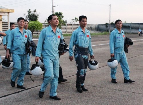 Chuyện chưa kể về phi công Việt Nam lái chiến đấu cơ Su-30MK2 ảnh 1 Chuyện chưa kể về phi công Việt Nam lái chiến đấu cơ Su-30MK2 ảnh 1