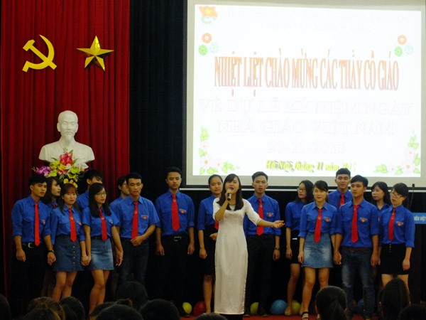 Sinh viên Hà Nội Mãi mãi tri ân các thầy giáo, cô giáo kính yêu ảnh 2 Sinh viên Hà Nội Mãi mãi tri ân các thầy giáo, cô giáo kính yêu ảnh 2