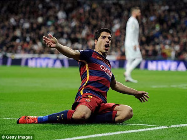Real Madrid thua thảm bại trước Barcelona ngay trên sân nhà với tỉ số 0-4 ảnh 1 Real Madrid thua thảm bại trước Barcelona ngay trên sân nhà với tỉ số 0-4 ảnh 1