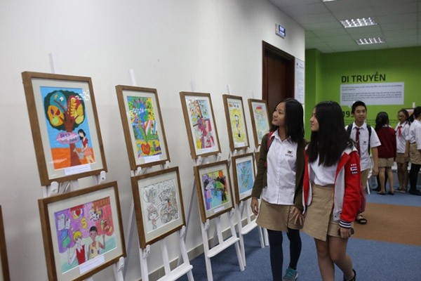 Học sinh Vinshool đoạt giải Nhì thế giới cuộc thi vẽ "Chống đói nghèo" ảnh 3 Học sinh Vinshool đoạt giải Nhì thế giới cuộc thi vẽ "Chống đói nghèo" ảnh 3
