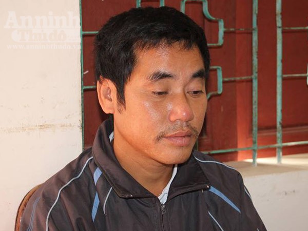 Nằm ôm con trên giường, vợ bị chồng cầm dao xông vào cứa cổ ảnh 2 Nằm ôm con trên giường, vợ bị chồng cầm dao xông vào cứa cổ ảnh 2