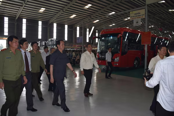 Đại tướng Trần Đại Quang thăm và làm việc tại tỉnh Quảng Nam ảnh 4 Đại tướng Trần Đại Quang thăm và làm việc tại tỉnh Quảng Nam ảnh 4