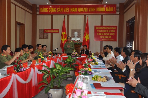 Đại tướng Trần Đại Quang thăm và làm việc tại tỉnh Quảng Nam ảnh 2 Đại tướng Trần Đại Quang thăm và làm việc tại tỉnh Quảng Nam ảnh 2