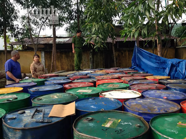 Tận mắt xem mánh khóe của lái xe bồn, "rút ruột" cả chục ngàn lít xăng, dầu ảnh 1