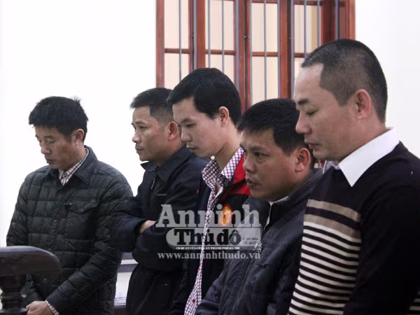 Mua IC thật về chế thành IC giả, bán cho các cây xăng để "móc túi" khách hàng ảnh 1 Mua IC thật về chế thành IC giả, bán cho các cây xăng để "móc túi" khách hàng ảnh 1