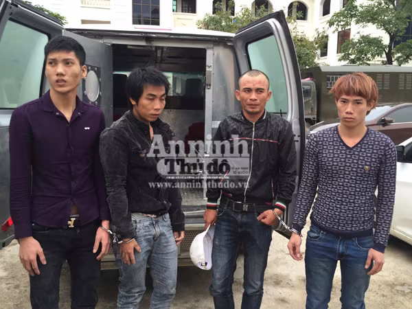 Bắt, di lý 4 đối tượng trốn truy nã từ các tỉnh phía Nam về Quảng Bình thụ án ảnh 1 Bắt, di lý 4 đối tượng trốn truy nã từ các tỉnh phía Nam về Quảng Bình thụ án ảnh 1