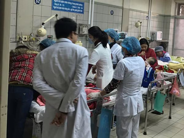 Audio 26-1-2016: Băng giá và mưa tuyết tiếp tục xuất hiện ở vùng núi cao ảnh 2 Audio 26-1-2016: Băng giá và mưa tuyết tiếp tục xuất hiện ở vùng núi cao ảnh 2