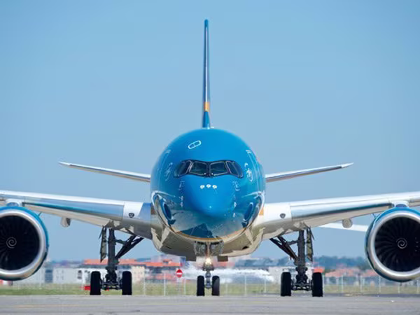 Siêu máy bay A350 gặp sự cố tụt áp suất, 1 tiếp viên bị thương ảnh 1 Siêu máy bay A350 gặp sự cố tụt áp suất, 1 tiếp viên bị thương ảnh 1