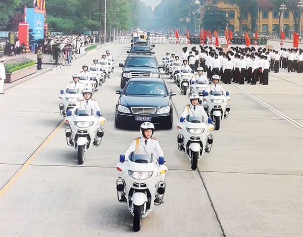 Những "kỵ binh" bảo vệ khách VIP trên đường ảnh 1 Những "kỵ binh" bảo vệ khách VIP trên đường ảnh 1
