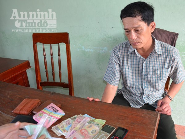 Quảng Ngãi: Bắt quả tang đối tượng móc túi tại lễ giao nhận quân ảnh 1 Quảng Ngãi: Bắt quả tang đối tượng móc túi tại lễ giao nhận quân ảnh 1