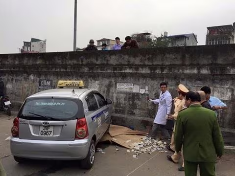 Audio 4-3-2016: Nổ súng bắt đối tượng cướp xe máy, chống trả lực lượng CSGT ảnh 1