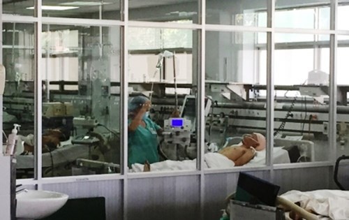 Audio 8-3-2016: Không có dấu hiệu tài xế ở Đà Nẵng cố tình lùi xe cán chết nạn nhân ảnh 4 Audio 8-3-2016: Không có dấu hiệu tài xế ở Đà Nẵng cố tình lùi xe cán chết nạn nhân ảnh 4