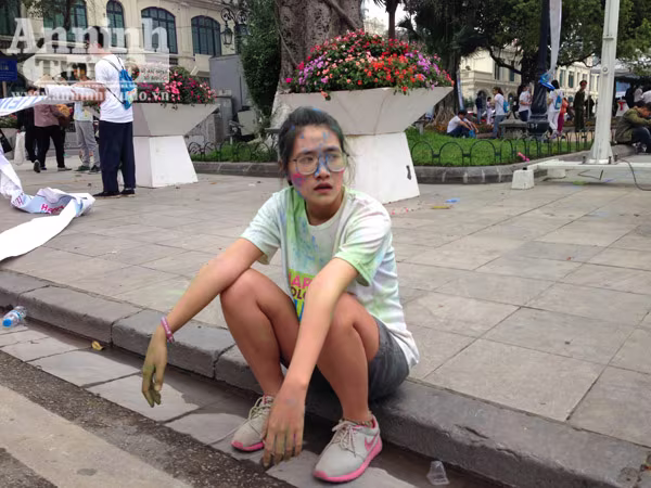 Giới trẻ Hà Thành thích thú với đường chạy đầy sắc màu ảnh 21 Giới trẻ Hà Thành thích thú với đường chạy đầy sắc màu ảnh 21