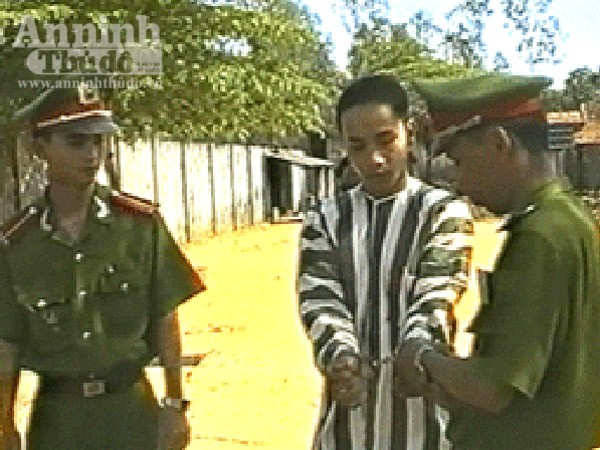 "Giết người - cướp tài sản" bắt chước phim Cảnh sát hình sự "Rex - chú chó thám tử" (2) ảnh 2 "Giết người - cướp tài sản" bắt chước phim Cảnh sát hình sự "Rex - chú chó thám tử" (2) ảnh 2