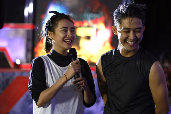 Nhã Phương đọ sức cùng Diễm My 9x trong gameshow "nguy hiểm" Sasuke  ảnh 4 Nhã Phương đọ sức cùng Diễm My 9x trong gameshow "nguy hiểm" Sasuke  ảnh 4