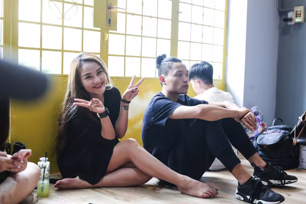 Top 8 Idol miệt mài tập luyện vũ đạo, chinh phục dòng nhạc EDM ảnh 10