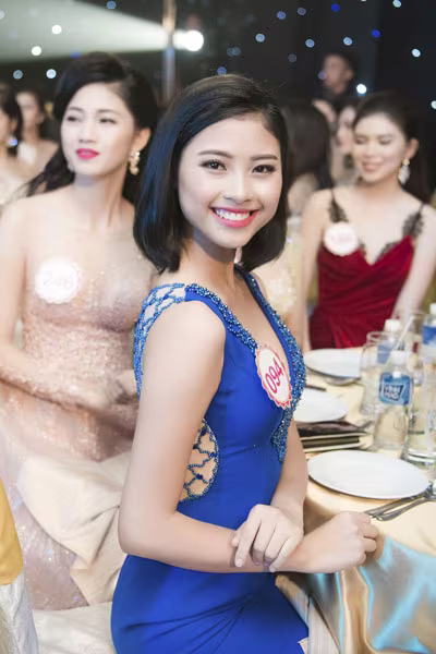 Ngắm nhan sắc tuyệt đẹp của top 30 Hoa hậu Việt Nam 2016 ảnh 16