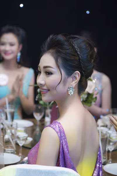 Ngắm nhan sắc tuyệt đẹp của top 30 Hoa hậu Việt Nam 2016 ảnh 12