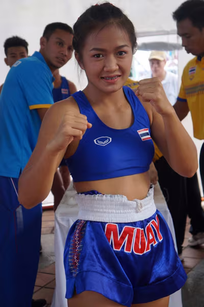 Những gương mặt khả ái tại Đại hội thể thao bãi biển Châu Á 2016 ảnh 3