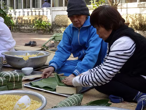 Tâm sự nhói lòng của các cụ già quyết không về nhà đón Tết ảnh 8