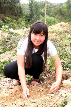 Quỹ 1 triệu cây xanh cho Việt Nam trồng cây tại khu mộ Đại tướng Võ Nguyên Giáp ảnh 5 Quỹ 1 triệu cây xanh cho Việt Nam trồng cây tại khu mộ Đại tướng Võ Nguyên Giáp ảnh 5