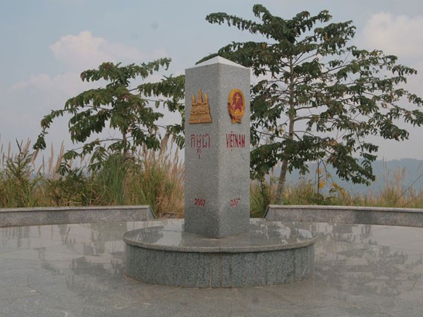 Nghe gà gáy ở ngã ba Đông Dương ảnh 2 Nghe gà gáy ở ngã ba Đông Dương ảnh 2