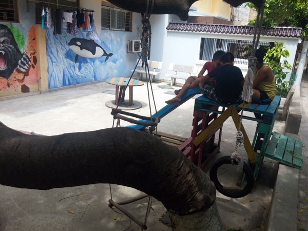 "Đòi" lại sân chơi cho trẻ - cuộc chiến gian nan ảnh 2 "Đòi" lại sân chơi cho trẻ - cuộc chiến gian nan ảnh 2