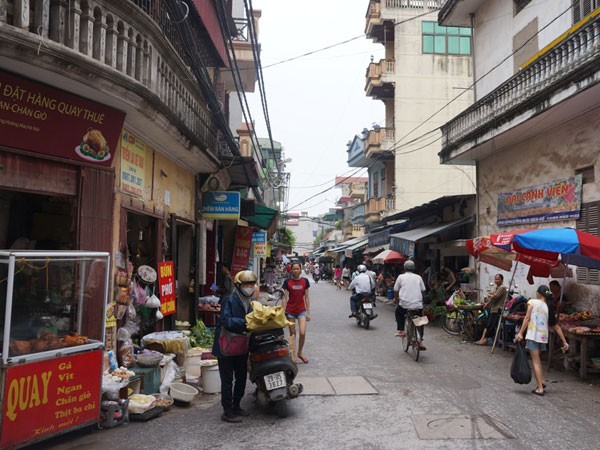Phường Định Công, Hoàng Mai: Loay hoay giải quyết chợ tạm ảnh 1 Phường Định Công, Hoàng Mai: Loay hoay giải quyết chợ tạm ảnh 1