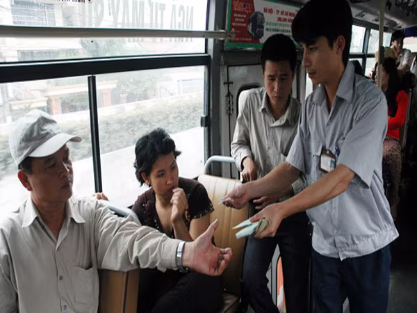 Xây dựng hình ảnh xe buýt thân thiện với người dân ảnh 1 Xây dựng hình ảnh xe buýt thân thiện với người dân ảnh 1