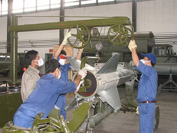 Việt Nam tự lực làm chủ công nghệ sửa chữa tên lửa ảnh 3