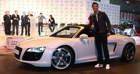 Hé lộ dàn "sao" Việt và siêu sao quốc tế sẽ đồng hành cùng VinFast tham dự Paris Motor Show 2018 ảnh 8 Hé lộ dàn "sao" Việt và siêu sao quốc tế sẽ đồng hành cùng VinFast tham dự Paris Motor Show 2018 ảnh 8