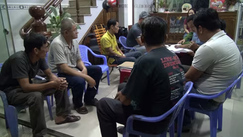 Tạm giữ hình sự đối tượng tổ chức đánh bạc ảnh 2 Tạm giữ hình sự đối tượng tổ chức đánh bạc ảnh 2