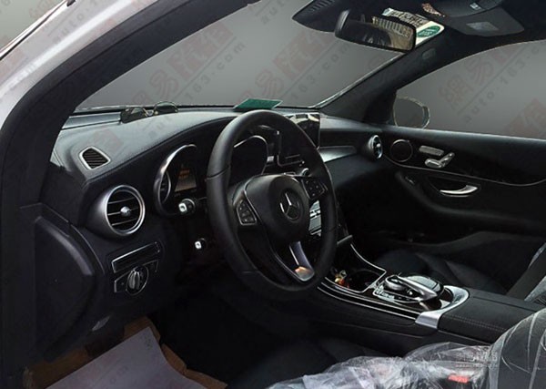 Mercedes-Benz GLC 2016 hé lộ những hình ảnh đầu tiên ảnh 4 Mercedes-Benz GLC 2016 hé lộ những hình ảnh đầu tiên ảnh 4