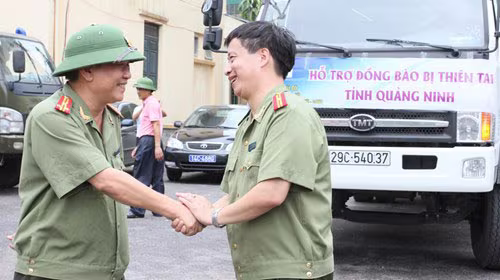 Món quà Thủ đô mát lòng người dân vùng tâm lũ Quảng Ninh ảnh 14