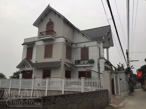 Ngỡ ngàng lạc vào ngôi làng toàn biệt thự 'Tây', gần trăm năm tuổi ảnh 17