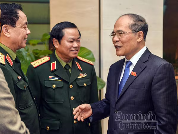 Quốc hội khóa XIII để lại nhiều dấu ấn về cải tiến, đổi mới ảnh 2 Quốc hội khóa XIII để lại nhiều dấu ấn về cải tiến, đổi mới ảnh 2