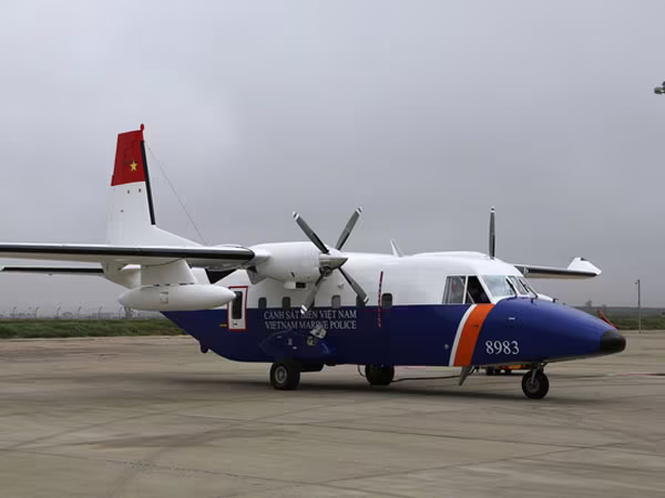 Máy bay Cảnh sát biển đang tìm kiếm phi công Su-30 MK2 đột ngột mất liên lạc ảnh 1