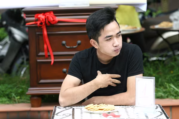 Hà Nội: "Phùng mồm trợn mắt" thi ăn bánh quy ảnh 8 Hà Nội: "Phùng mồm trợn mắt" thi ăn bánh quy ảnh 8