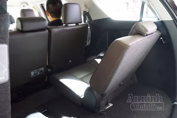 Chi tiết hàng 'hot' chính hãng Toyota Fortuner 2016 ảnh 13 Chi tiết hàng 'hot' chính hãng Toyota Fortuner 2016 ảnh 13