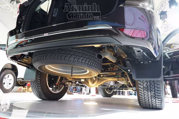 Chi tiết hàng 'hot' chính hãng Toyota Fortuner 2016 ảnh 6 Chi tiết hàng 'hot' chính hãng Toyota Fortuner 2016 ảnh 6