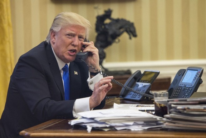 Ông Trump gọi điện cảm ơn hai chỉ huy hải quân Mỹ thực hiện tấn công Syria ảnh 1 Ông Trump gọi điện cảm ơn hai chỉ huy hải quân Mỹ thực hiện tấn công Syria ảnh 1